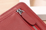 Plånbok i läder med klickknapp